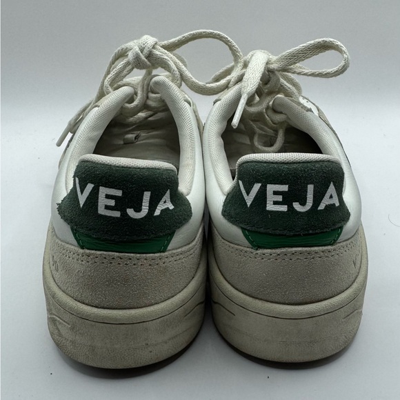 Veja V-90 White and Green Sneakers - Picture 4 of 6